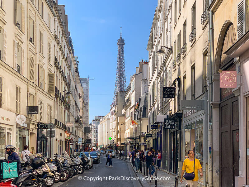 File:Avenue Montaigne, Paris 8e.jpg - Wikimedia Commons