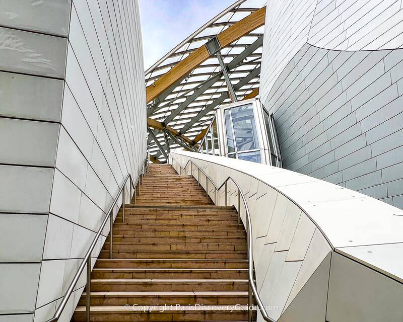 See This: Foundation Louis Vuitton Museum Now Open in Paris – The