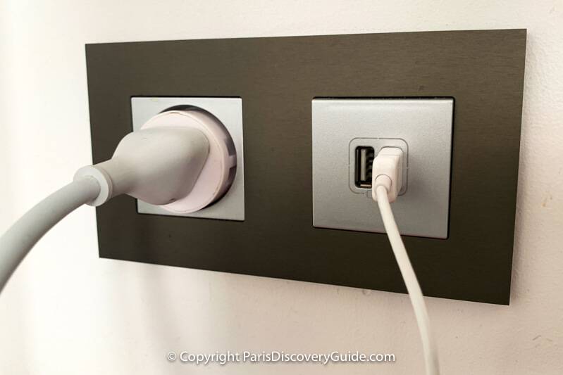 TESSAN 6 in 1 Multi USB Power Socket with 3 French Outlets and 3