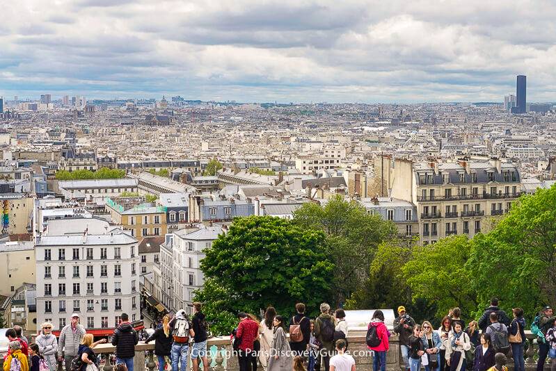 Enjoy the best view over Paris during the Dermatology and